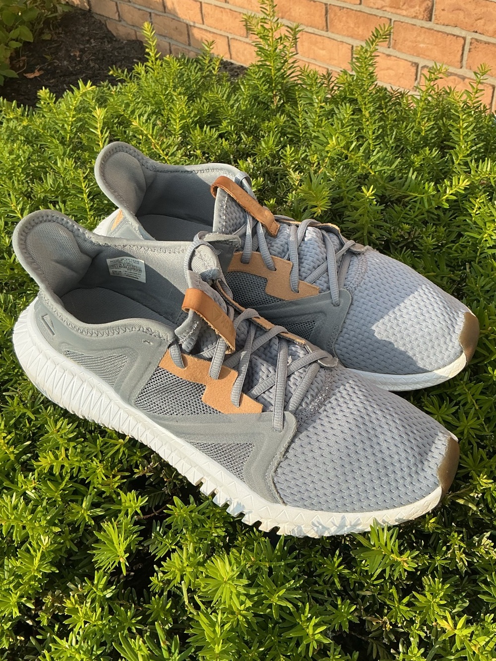 Reebok Flexagon 2.0 Men’s Size 11 Gray White Cross Training Athletic Shoes